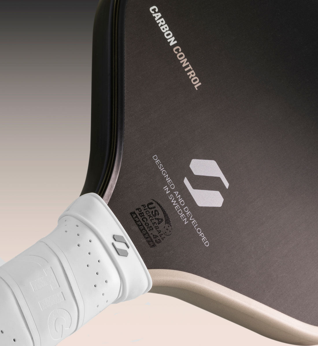 Stiga AMP 16 Carbon Control Pickleball Paddle - detail 1